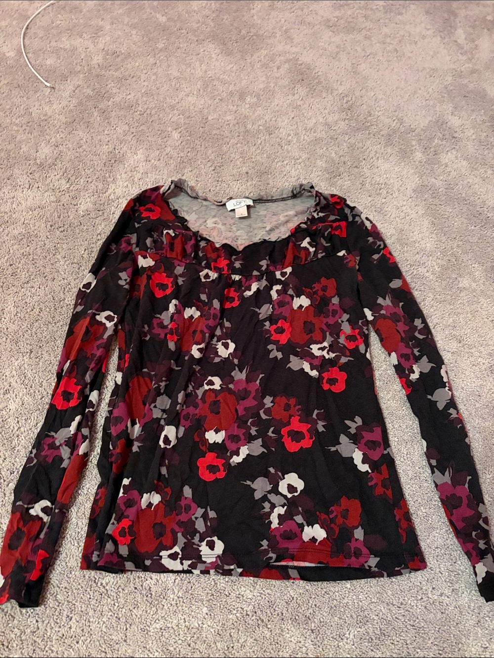 LOFT Long-Sleeve Floral Scoop Neck Top in Black, Red and Purple